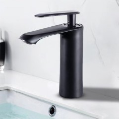 Robinet de lavabo entièrement en cuivre