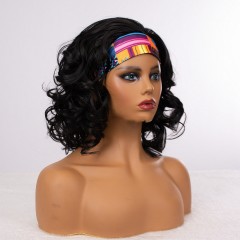 Perruque courte bouclée avec bandeau fibre synthétique de haute qualité