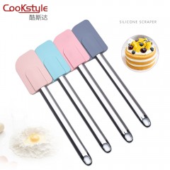Spatule en silicone et manche en acier inoxydable et tête
