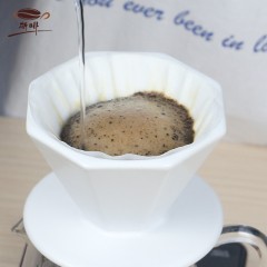 Tasse de filtre à café à la main Tasse de filtre à goutte en céramique octogonale épaissie en V