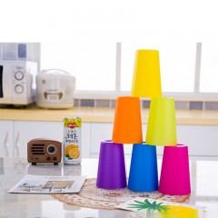 Tasse de rince-bouche en PP plastique en forme de corne coloré