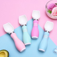 Cuillère  de crème glacée