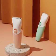 Tondeuse à cheveux imperméable pour bébé à faible bruit et à faible choc