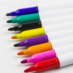 Marqueur  de couleur pour tableau blanc effaçable