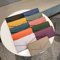 Portefeuille femme avec fermeture éclair en cuir de vachette à trois plis