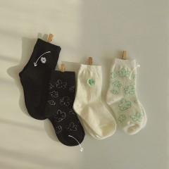 Chaussettes fleuries en coton  pour enfants