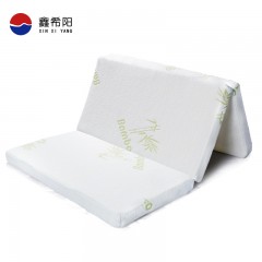 Matelas pliable et  portable pour bébé