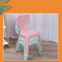 Chaise d'enfant en plastique épais antidérapant