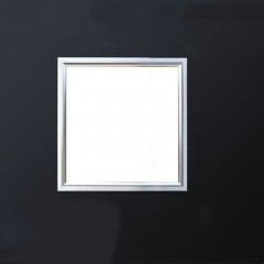 Lumière  de plafond avec source de lumière LED intégrée