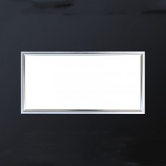 Lumière  de plafond avec source de lumière LED intégrée