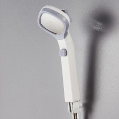 Pistolet de pulvérisation d'eau à quatre vitesses pour douche