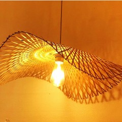 Lustre hyper créatif tissé en bambou