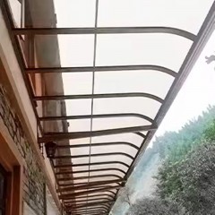 Panneaux solaires  granulaires solides
