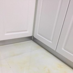Plaque de blocage de l'eau d'armoire en aluminium-plastique