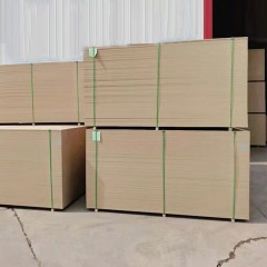 Panneau de fibres MDF