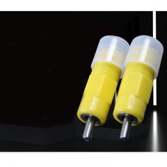 Accessoire  d'abreuvage automatique pour l'élevage de poulets et de canards