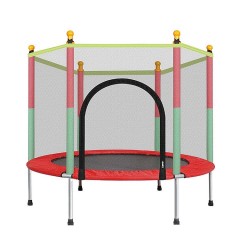 Trampoline avec filet de protection