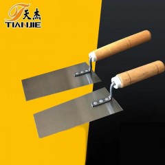 Couteau d'argile à cuillère grise de quincaillerie