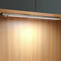 Lumière d'armoire LED  à induction à la chaleur humaine