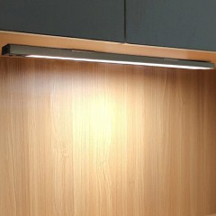 Lumière d'armoire LED  à induction à la chaleur humaine