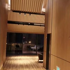 Panneaux composites avec façade en aluminium