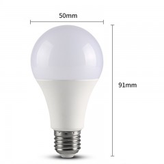 Ampoule LED super lumineuse et économe en énergie domestique