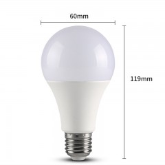 Ampoule LED super lumineuse et économe en énergie domestique