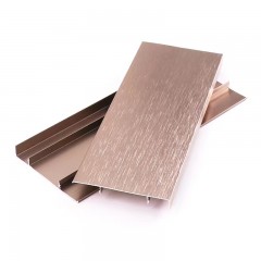 Plinthe décoratives en aluminium