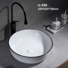 Lavabo en céramique avec bord noir lavabo