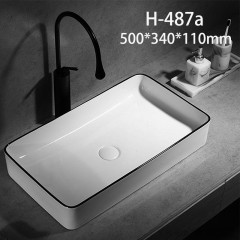 Lavabo en céramique avec bord noir lavabo