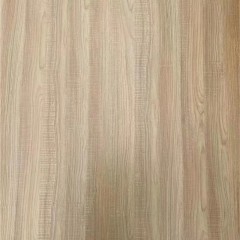 panneau de densité plat et lisse
