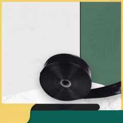Courroie d'eau pour tuyaux d'arrosage à base de composite avec double couche