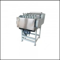 Machine à  décortiquer des noix de cajou