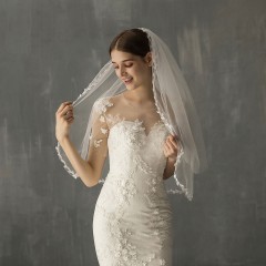 V633 voile de mariée à double voile de mariage à deux niveaux bord