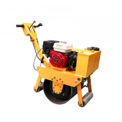 Compacteur de rouleau pour travaux