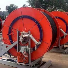 Machine d'irrigation par aspersion