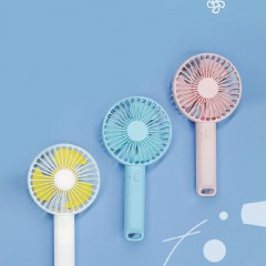 Petit ventilateur USB pratique et silencieux