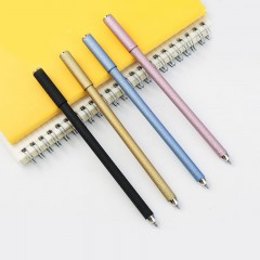 Stylo à bille en métal laqué coloré