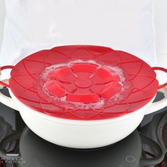 Casserole avec couvercle  en silicone résistant à haute température et anti-éclaboussures