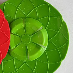 Casserole avec couvercle  en silicone résistant à haute température et anti-éclaboussures