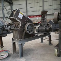 Broyeur de sable à mécanisme de broyage à marteau
