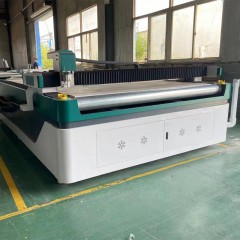 Machine de découpe de cuir de fourrure