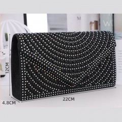 Sac à bandoulière avec chaîne de perles