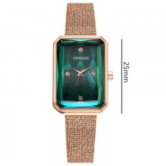 Montres dames cadran carré en alliage de zinc placage sous vide bande maille