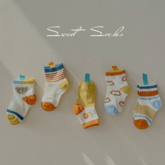Set de 5 pcs de chaussettes pour enfants en maille respirante en coton rayé
