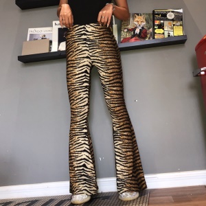 Pantalon à pattes d'éléphant en motif léopard