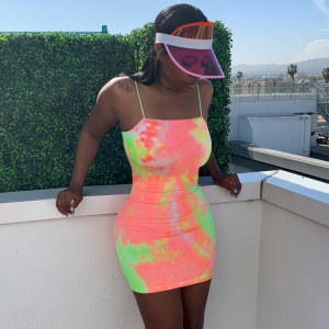 Robe moulante avec bretelle