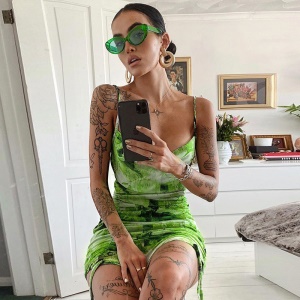 Robe moulante  courte  avec bretelles