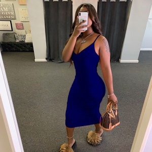 Robe moulante sans manches