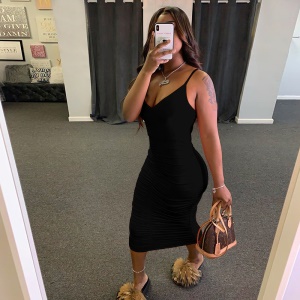 Robe moulante sans manches